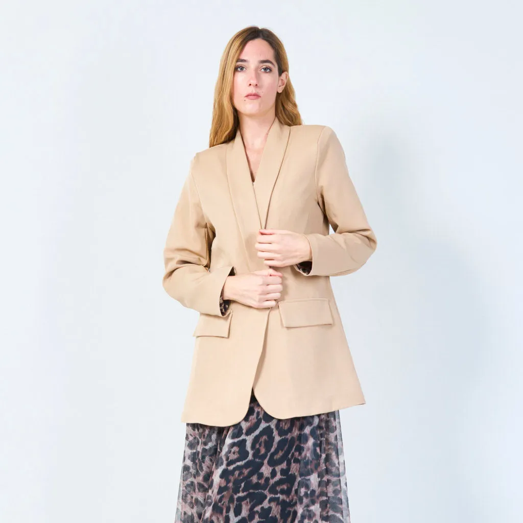 Classic tailored blazer with animal print lining wholesale