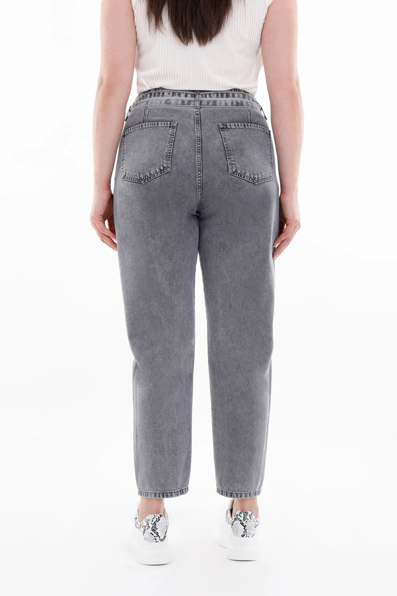 Grey Tapered Jeans Carrot Jeans with Jean Belt