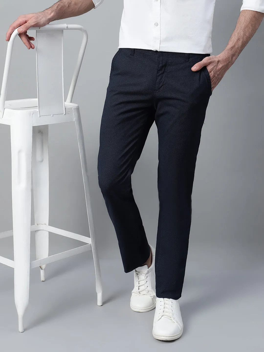 Men's Navy Blue Self Design Non-Pleated Casual Trouser