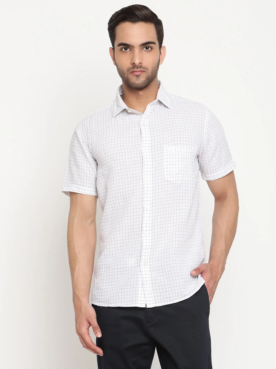 Men's White Casual Small Checks Half Sleeve Shirt