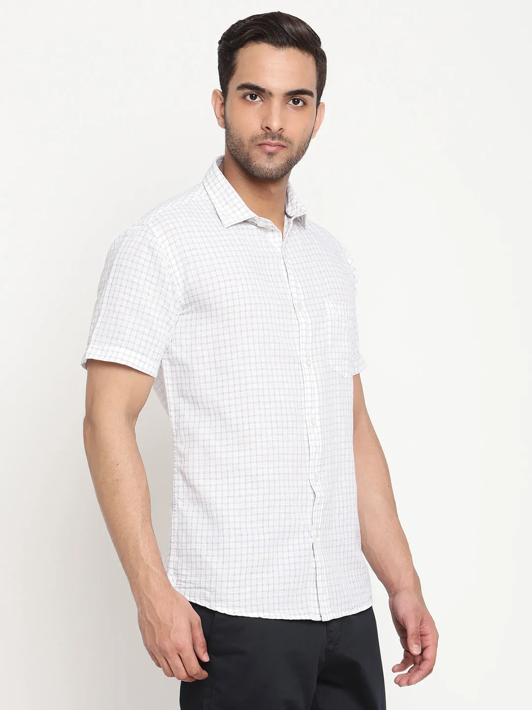 Men's White Casual Small Checks Half Sleeve Shirt