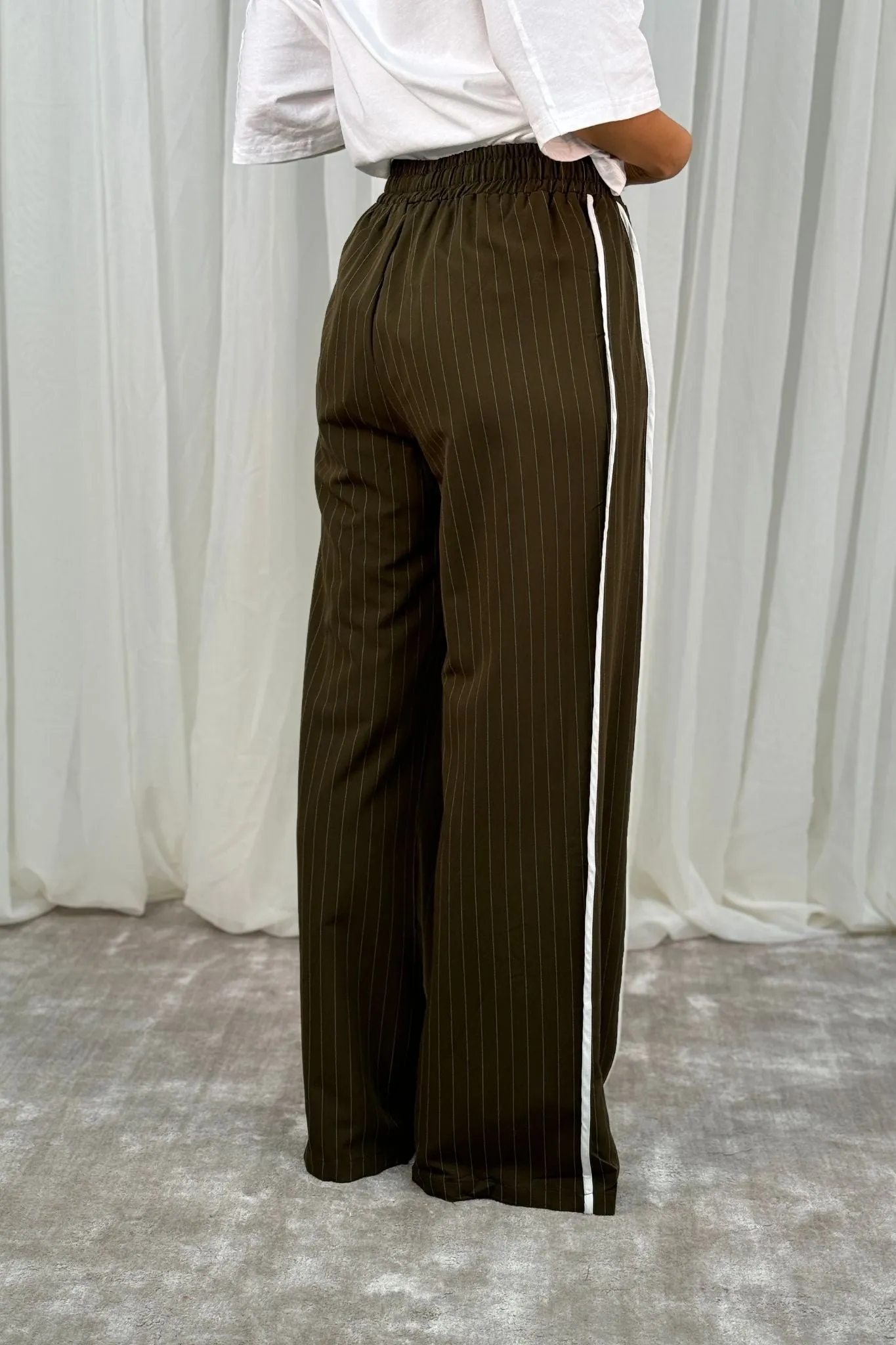 Millie Contrast Stripe Trousers In Khaki