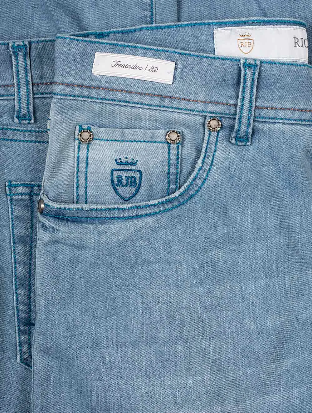 Urban Dynamic Jeans Light Wash